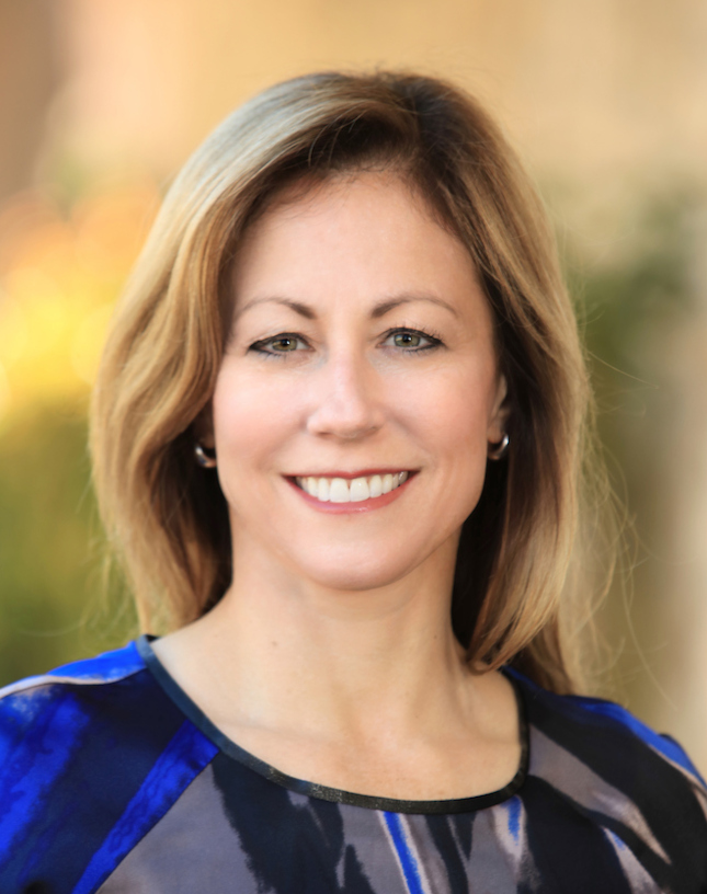 Photo of Lisa Dyer